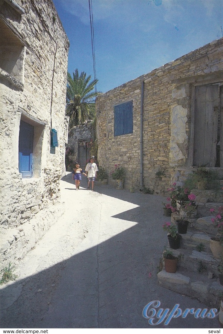 * Cyprus 1990's Postcard * Village Scene * Collection : Triarchos Helios New: 8082 * - Chypre