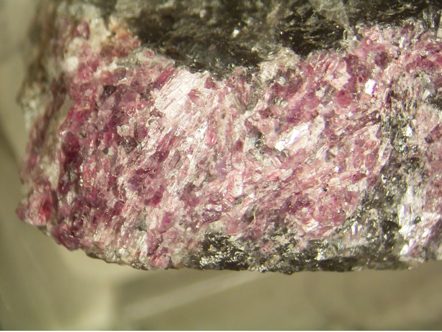 * WINCHITE, Tirodi Mine, Naypr, India * - Minerales