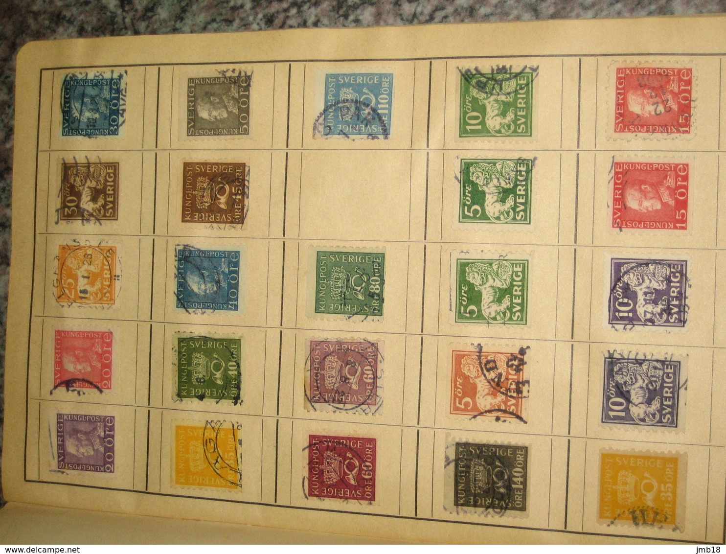 CARNET COMPORTANT TIMBRES HAUTE SILESIE TCHECOSLOVAQUIE SOUDAN SUEDE SUISSE ETC...