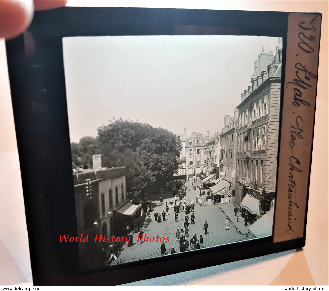 Photo Sur Plaque De Verre Début XXe - SAINT MALO - La Place Chateaubriant Animée - Bretagne Ille Et Vilaine Servan - Glass Slides