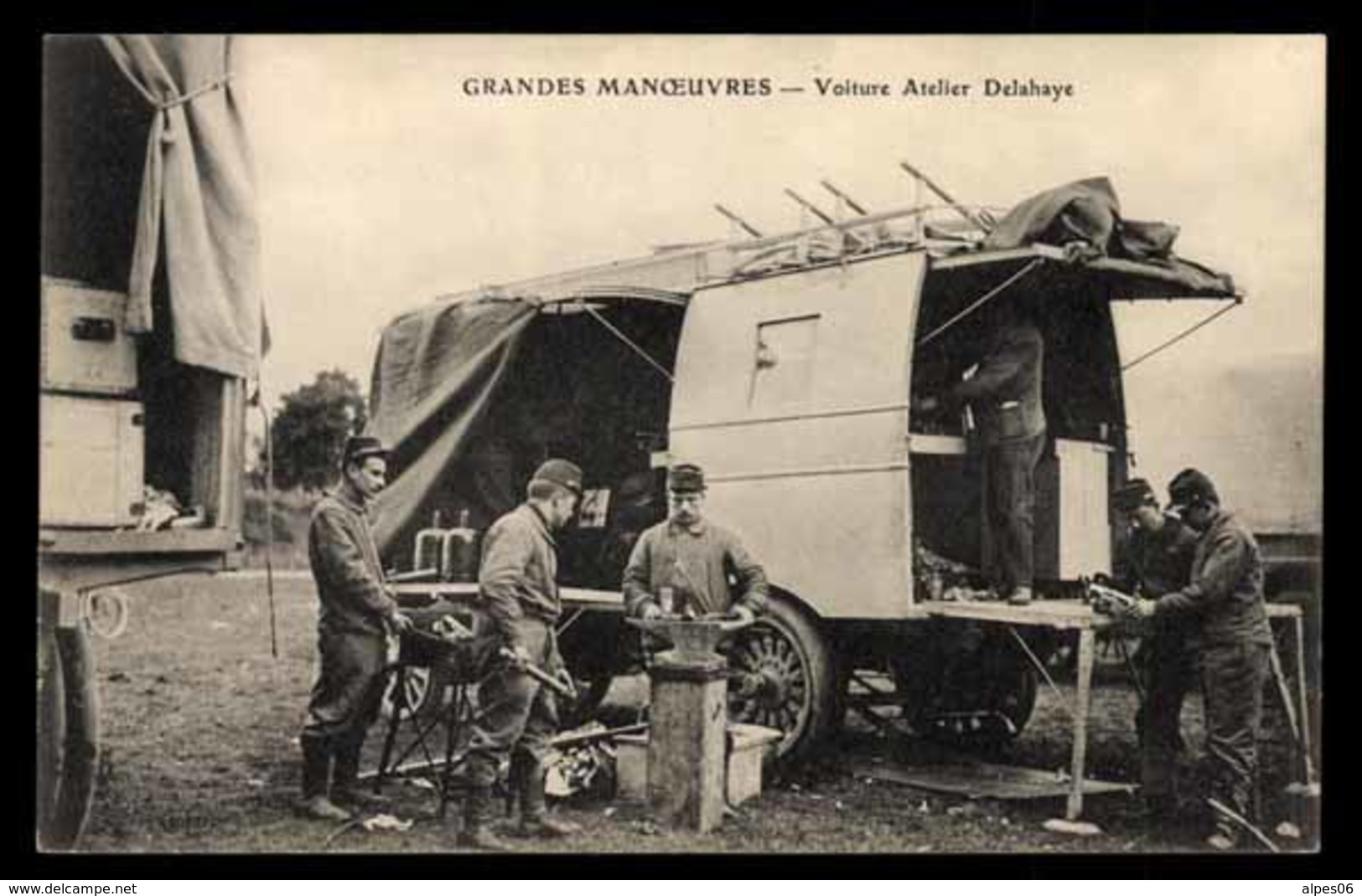 AUTOMOBILE Atelier Delahaye, Grandes Manoeuvres, Soldats - Autres & Non Classés