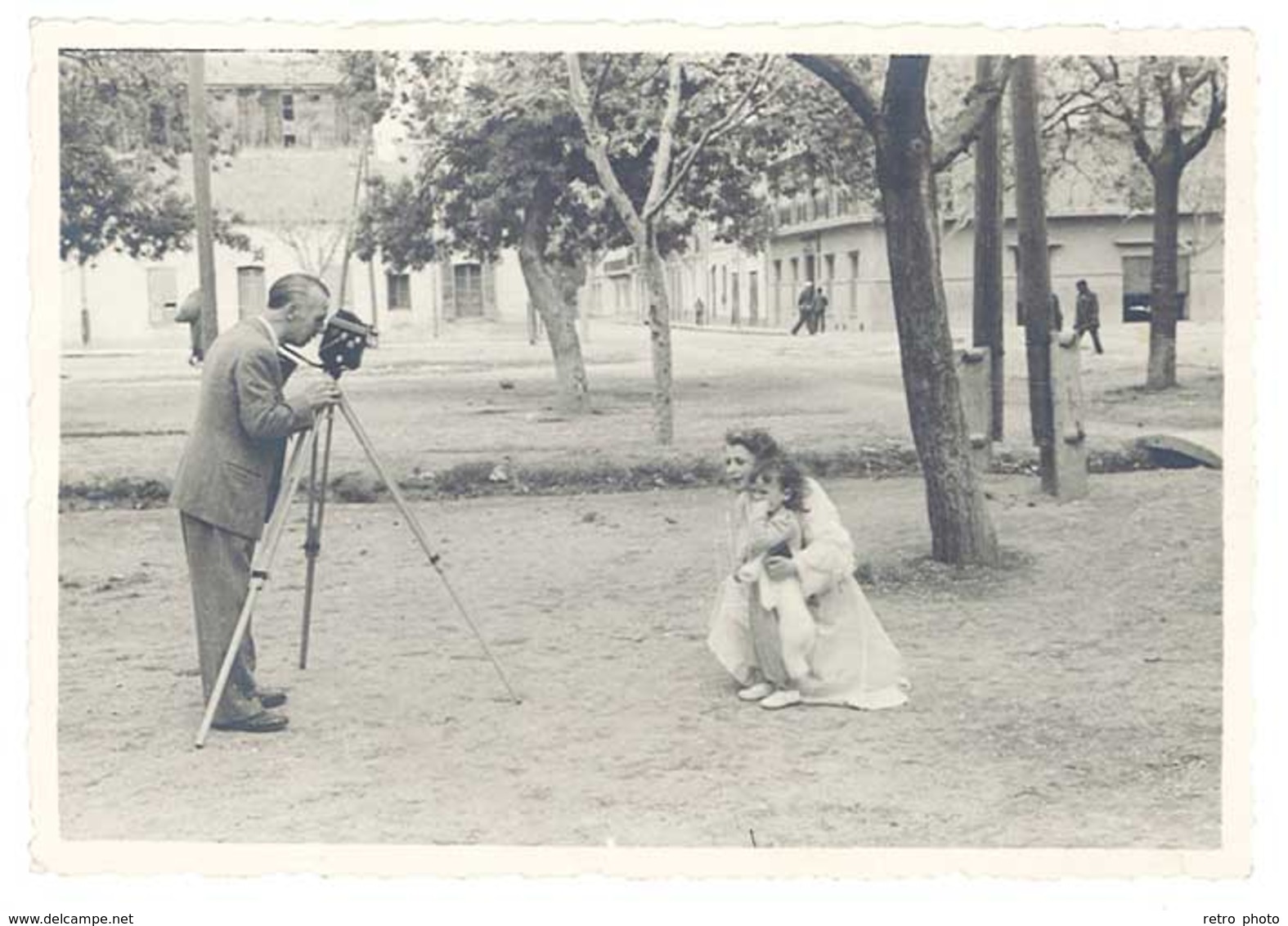 Photo Ancienne Sidi Bel Abbès, Algérie, Cinéaste , Caméra - Personnes Anonymes