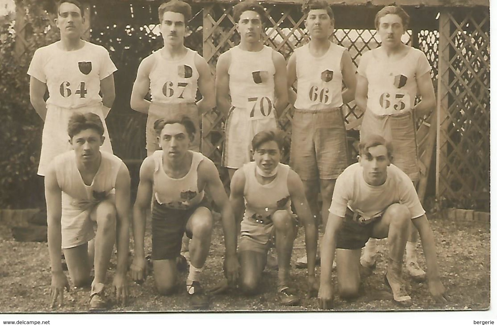 Photographie     Coureurs à Pieds    Photo   R. ROEL   53 Rue Porte Aux Saints      78 Mantes - Athlétisme