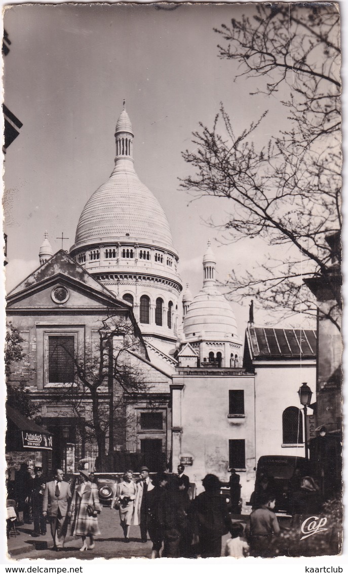 Paris: RENAULT GOÉLETTE 'Danone', CITROËN TRACTION AVANT - L'Église St-Pierre Et Le Sacré-Coeur - (1955) - Toerisme