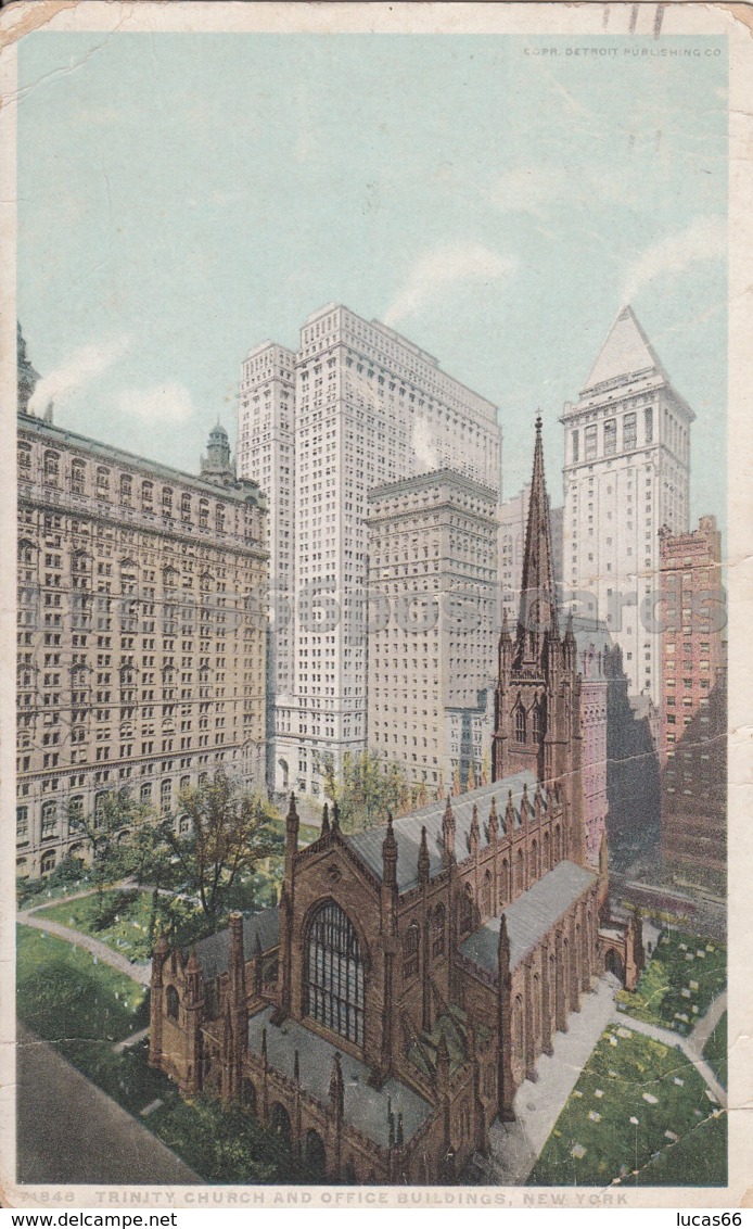 New York - Trinity Church And Office Buildings - Églises