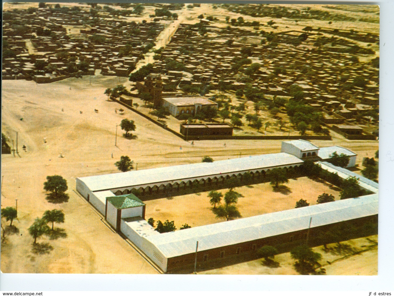 CP Tchad Abéché Le Quartier Est Et Le Lycée National Franco-arabe Images Du Tchad, 118 - Tchad