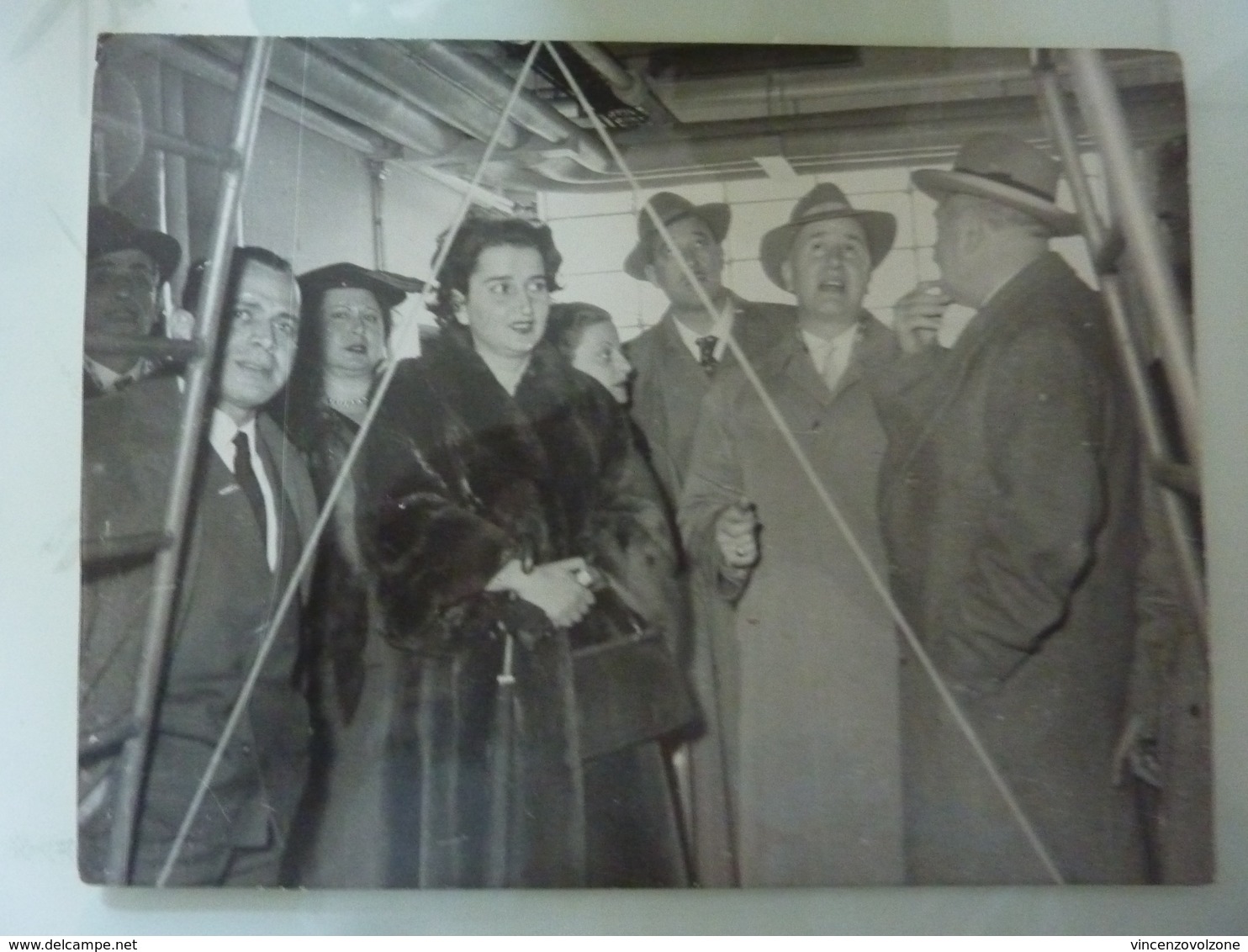 Lotto 3 Fotografie "MINISTRO IN VISITA  STABILIMENTO ANTIBIOTICI LEPETIT Torre Annunziata 1 Marzo 1955" - Personalità