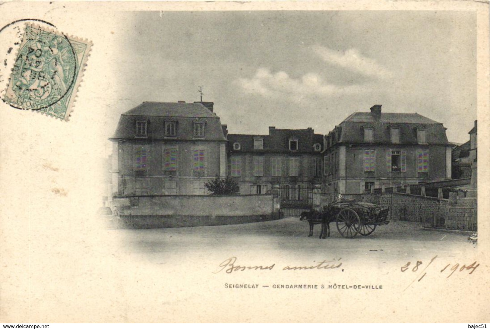 1 Cpa Seignelay - Gendarmerie & Hôtel De Ville  "pionnière 1904" - Seignelay