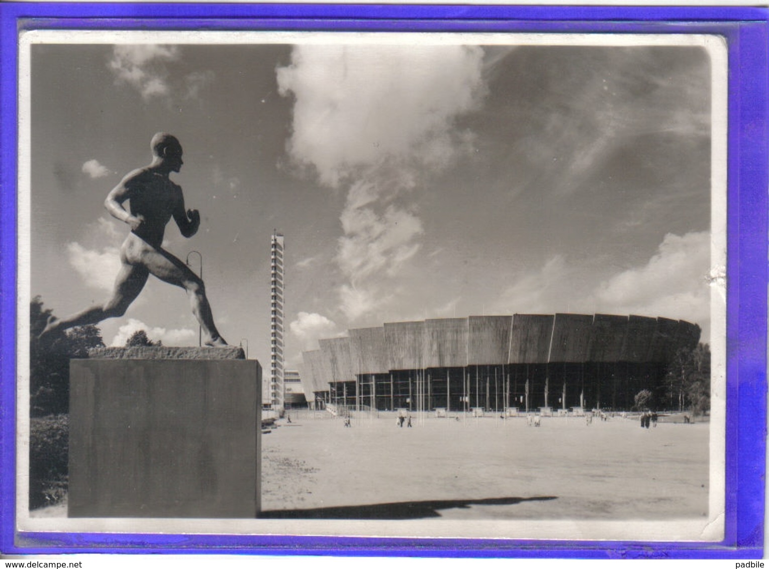 Carte Postale Finlande Helsinki  Jeux Olympique 1952  Très Beau Plan - Finland