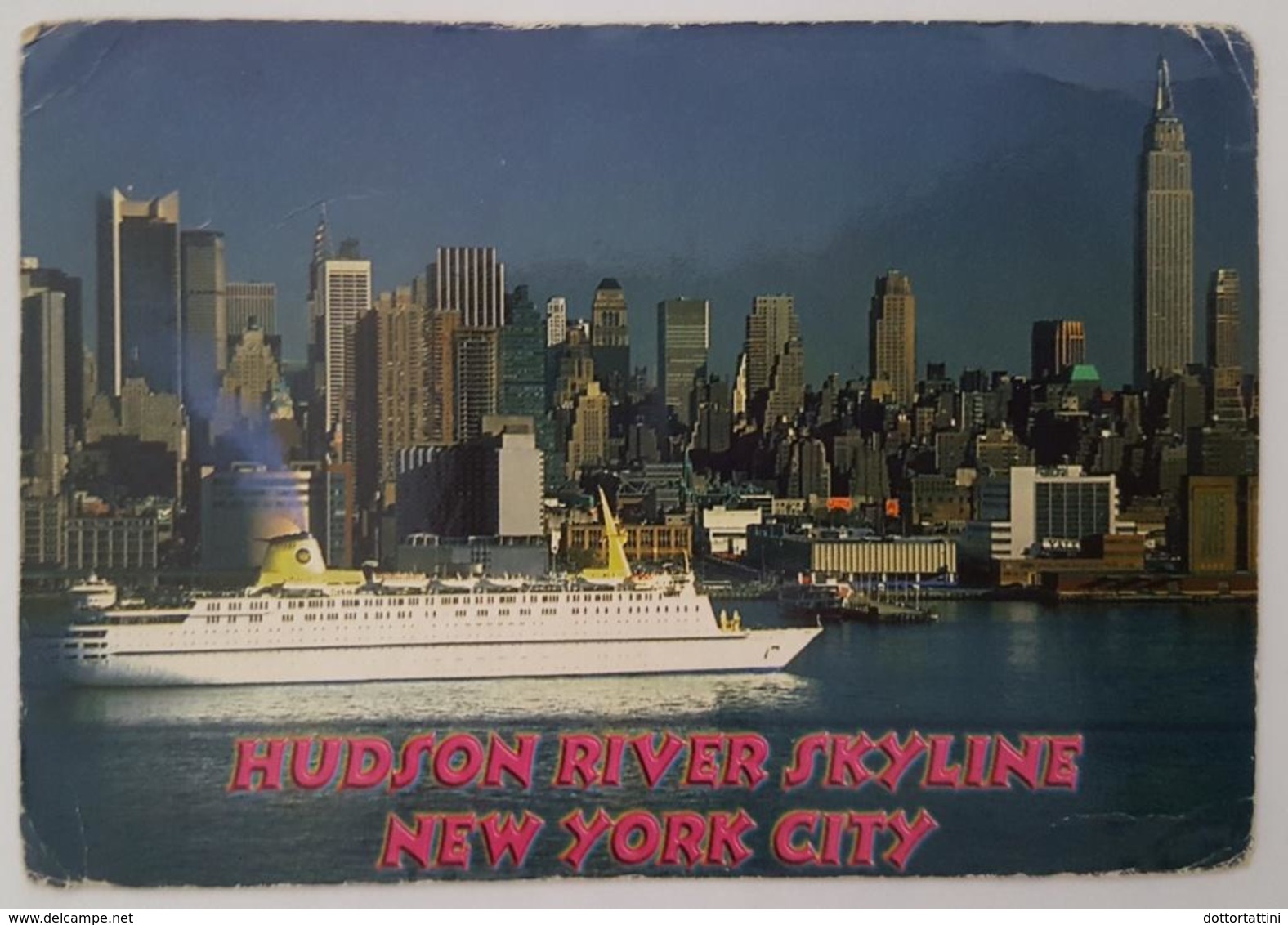 HUDSON RIVER SKYLINE - New York City - Boat - Ocean Liner Cruising -  Vg 1999 Stamp - Hudson River