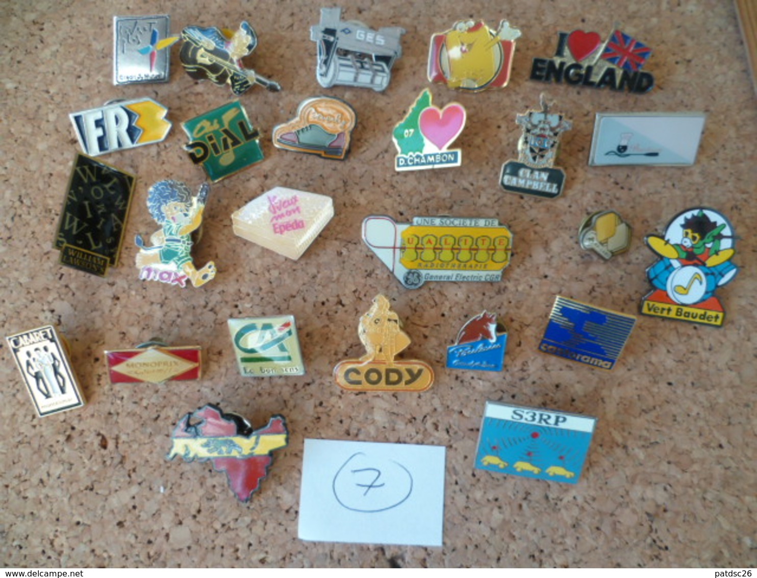 LOT DE 25 PIN'S  ( Lot N° 7 ) - Lotes