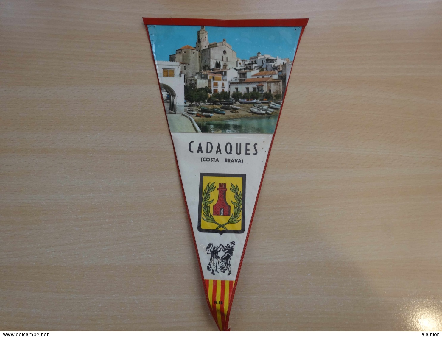 Tourist Pennant SPAIN CADAQUES (vintage Years 60) - (Fanion - Wimpel - Vaantje - Banderin) - Obj. 'Souvenir De'