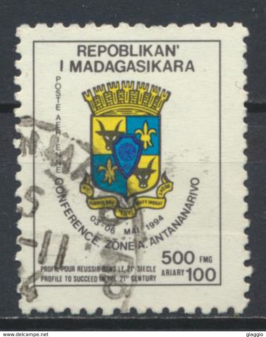 °°° MADAGASCAR - Y&T N°213 PA - 1994 °°° - Madagascar (1960-...)