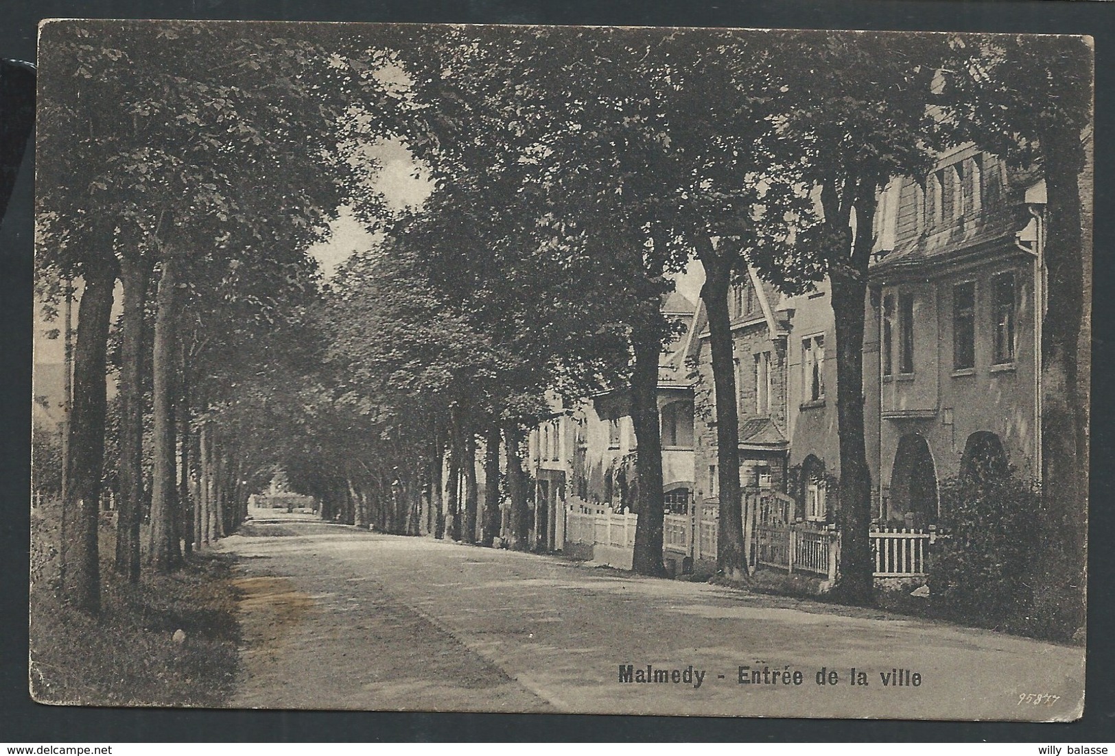 +++ CPA - MALMEDY - Entrée De La Ville  // - Malmedy