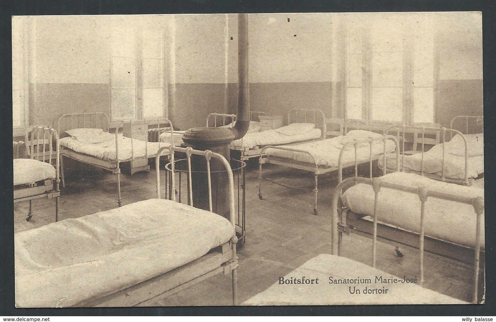 +++ CPA - BOITSFORT - Sanatorium Marie José - Un Dortoir  // - Watermaal-Bosvoorde - Watermael-Boitsfort