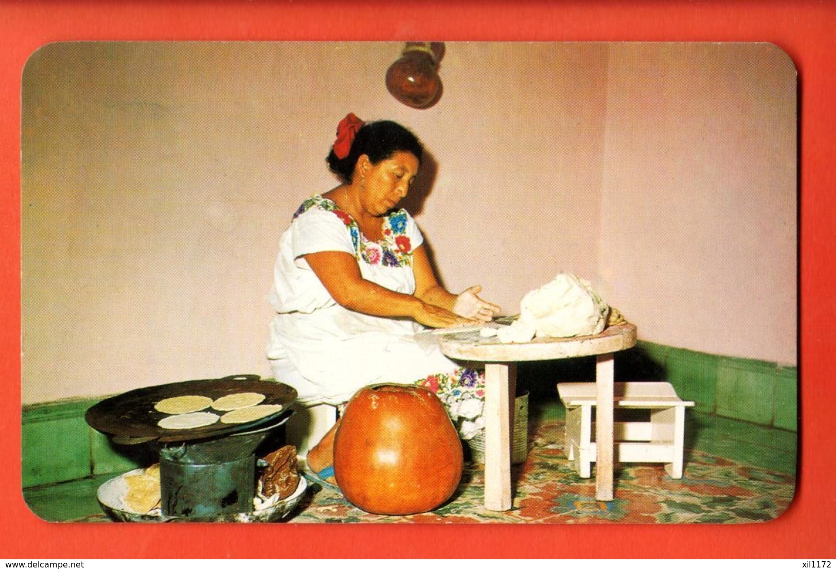 TRL-19 Mujer Yucateca Haciendo Tortillas De Maiz Mexico. Not Used. - Mexique