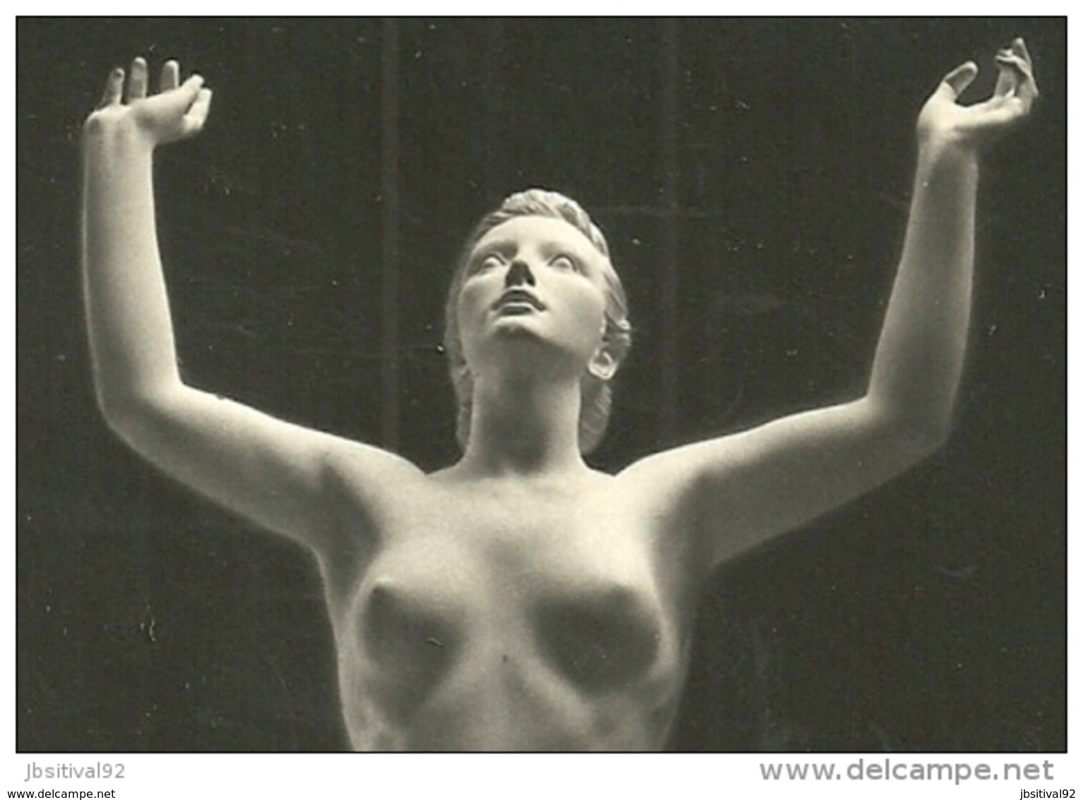 ARNO BREKER    EOS   Film   Foto   Verlag   Berlin SW 68      Photo Charlotte Rohrbach  FEMME NUE - Sculptures