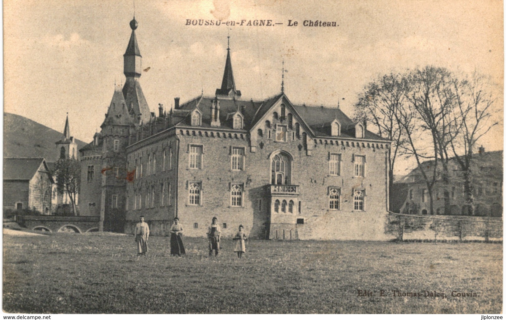 BOUSSU-EN-FAGNE  Le Château. - Couvin