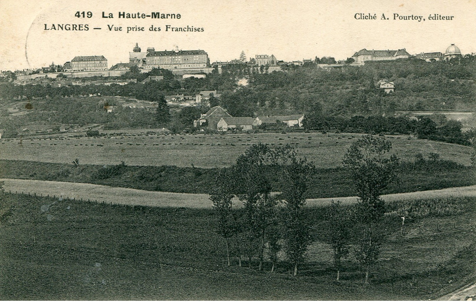 52 - LANGRES - Vue Prise Des Franchises - Langres