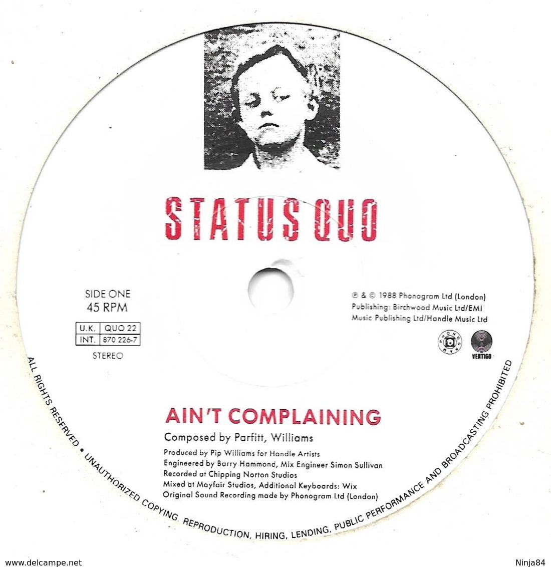 SP 45 RPM (7")   Status Quo  "  Ain't Complaining  "  Angleterre - Rock