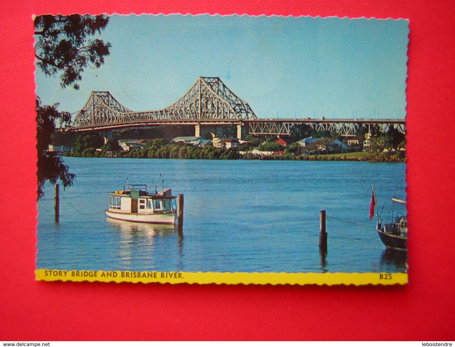 CPSM STORY BRIDGE AND BRISBANE RIVER   BATEAU  VOYAGEE 1973 TIMBRE SINGAPORE - Brisbane