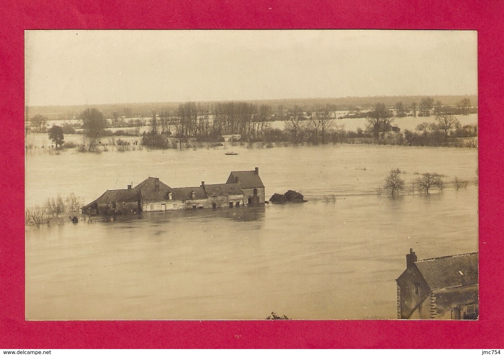 CPA.   Inondations.  Crue De La Loire En Anjou En Janvier 1910 - Inondations