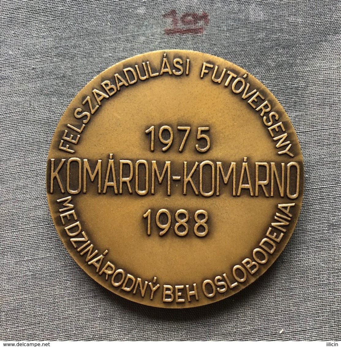 Medal Plaque (Plakette) PL000083 - Athletics Czechoslovakia Hungaria Marathon Of Liberty Komarom Komarno 1988 - Athlétisme