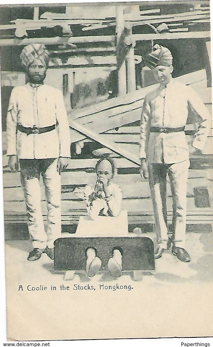 Old Postcard, China, Hongkong, Coolie In The Stocks, Indian Guards. - Chine (Hong Kong)