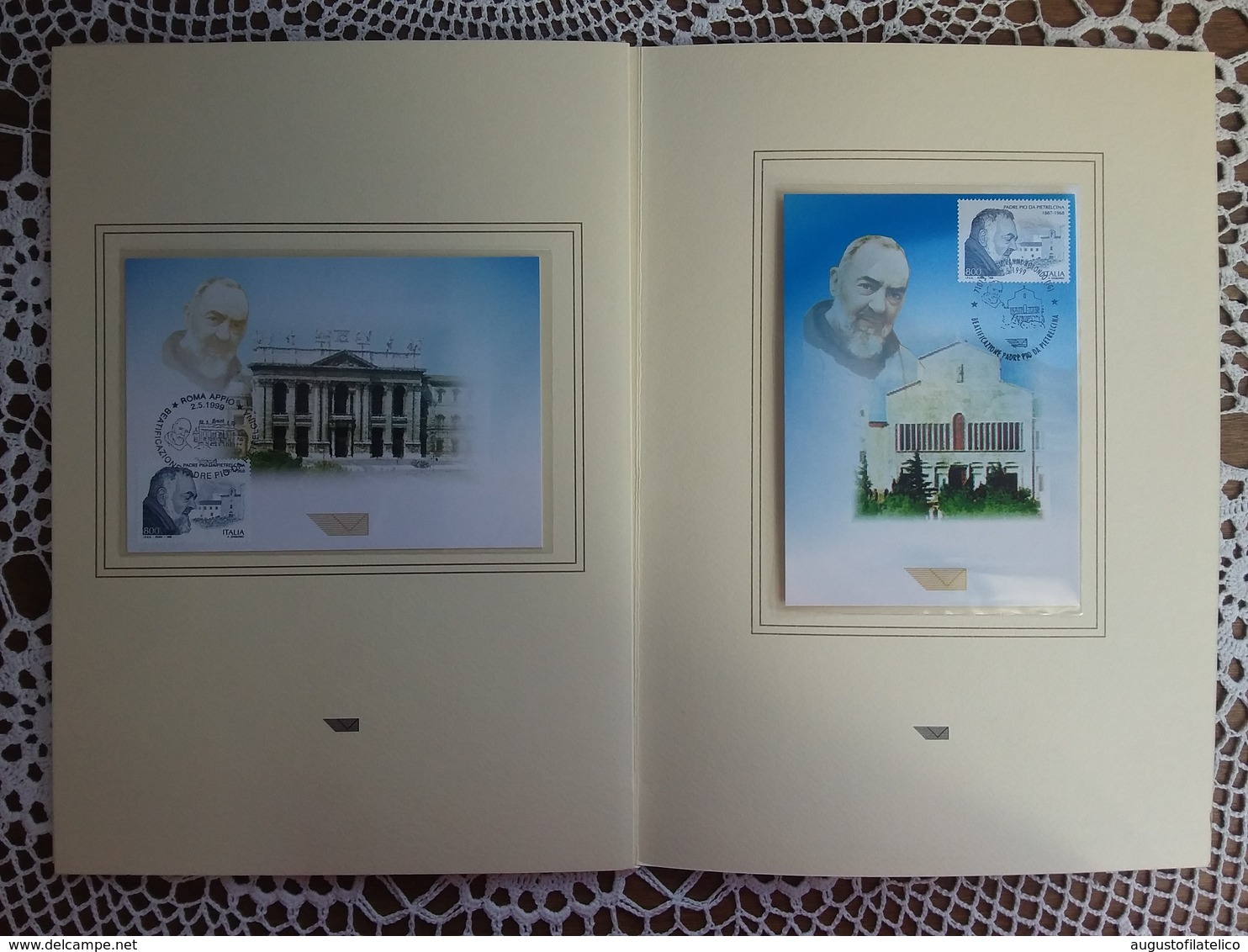 REPUBBLICA - S. Padre Pio - Folder Completo Con 5 Cartoline Con Annulli Speciali Sottocosto + Spese Postali - Folder