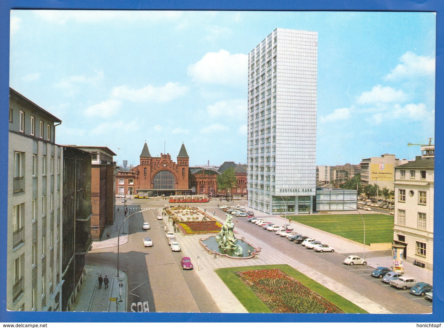 Deutschland; Hamburg; An Bahnhof - Mitte