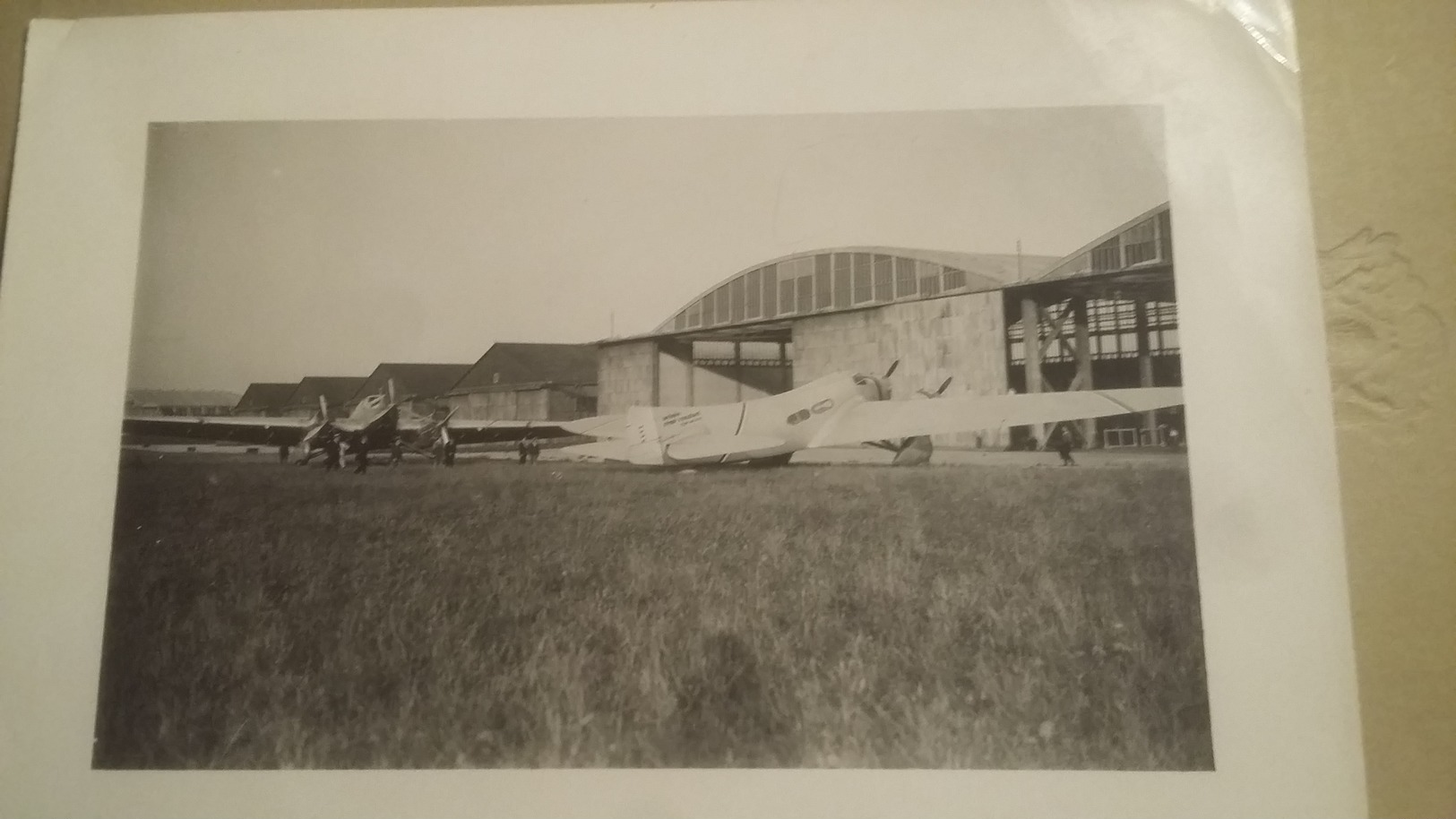 Ancienne Photo De Deux Avions : Un Cousinet 40 Et Un Arc-en-ciel , Format : 12 X 18 Cm - Aviation