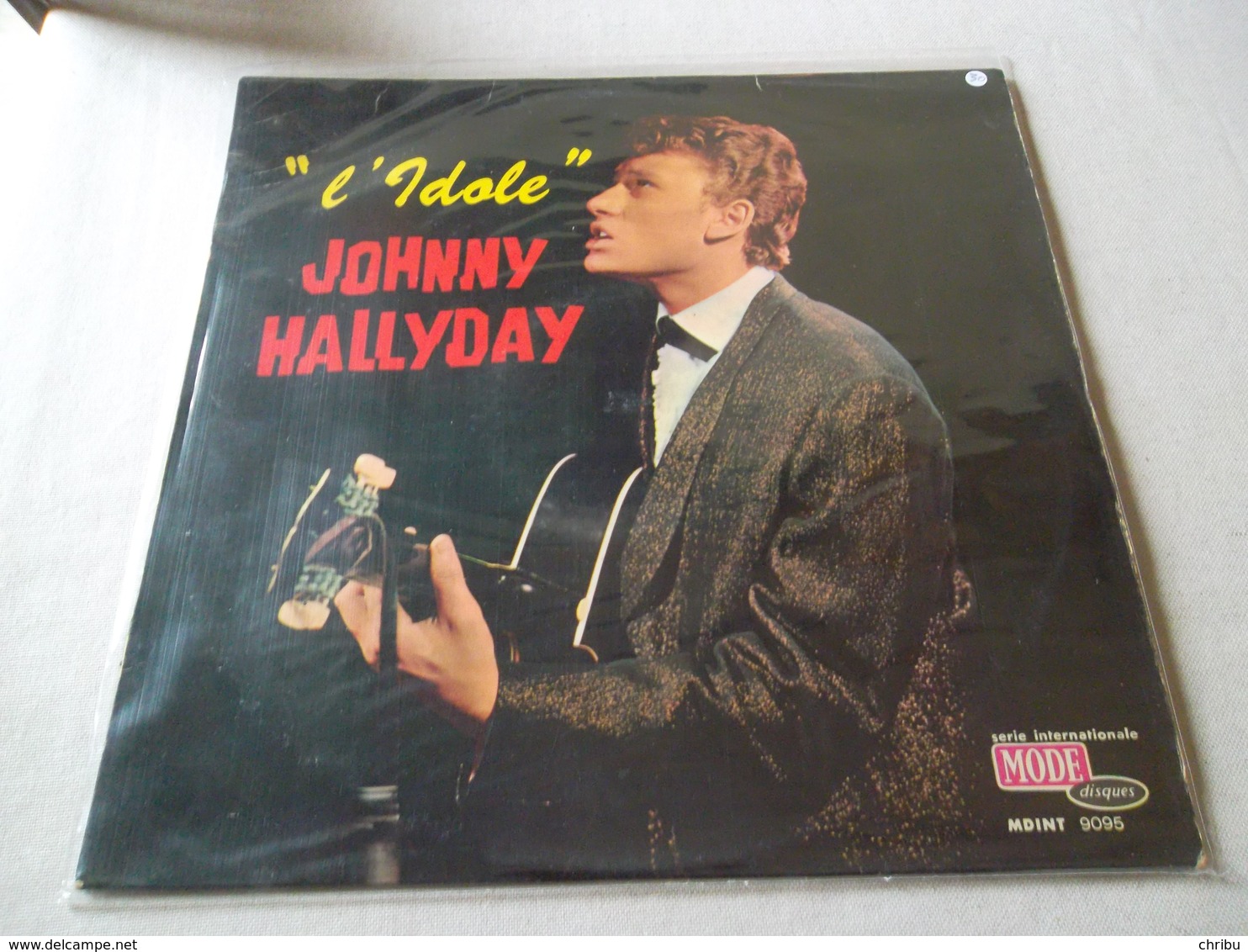 VINYLE 33 T JOHNNY HALLYDAY L'IDOLE DISQUES VOGUE MDINT 9095 - Rock