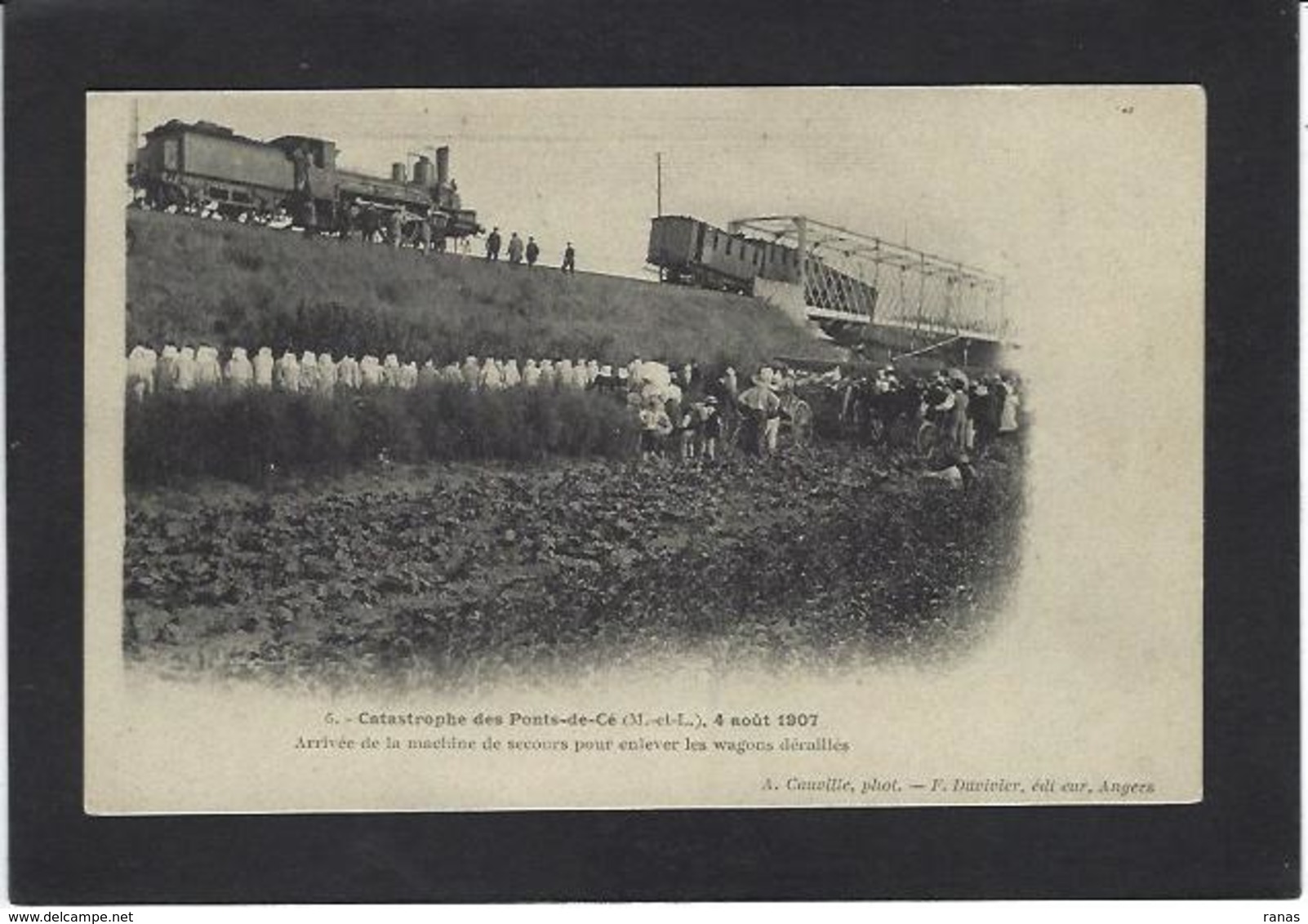 CPA Maine Et Loire 49 Les Ponts De Cé Catatrosphe Train Chemin De Fer Déraillement écrite - Les Ponts De Ce