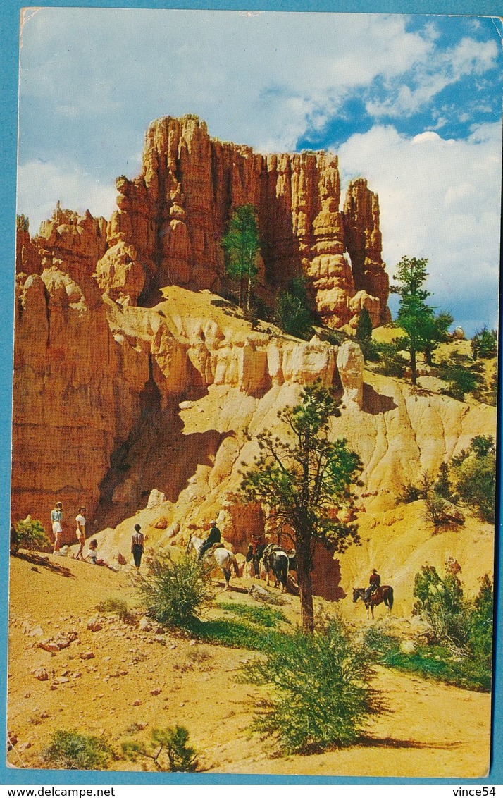 QUEEN'S CASTLE (animation) - BRYCE CANYON NATIONAL PARK - Utah - Circulé 1957 - Bryce Canyon