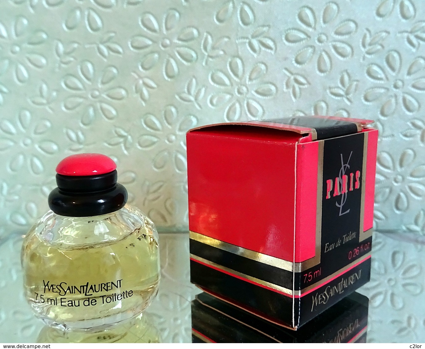 Miniature  "PARIS"  De YVES ST LAURENT Eau De Toilette  7,5 Ml Dans Sa Boite  (M076-3) - Miniatures Femmes (avec Boite)