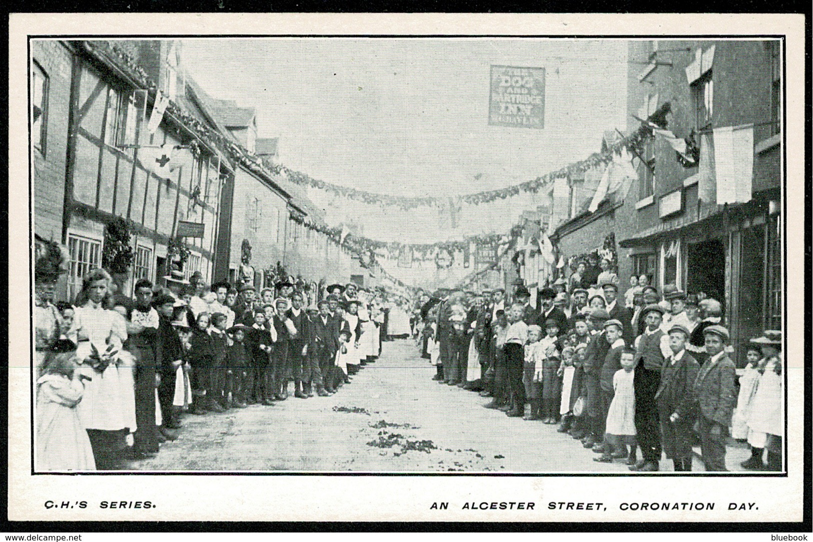 Ref 1261 - Early Postcard 1911 KGV - An Alcester Street - Coronation Day Warwickshire - Sonstige & Ohne Zuordnung