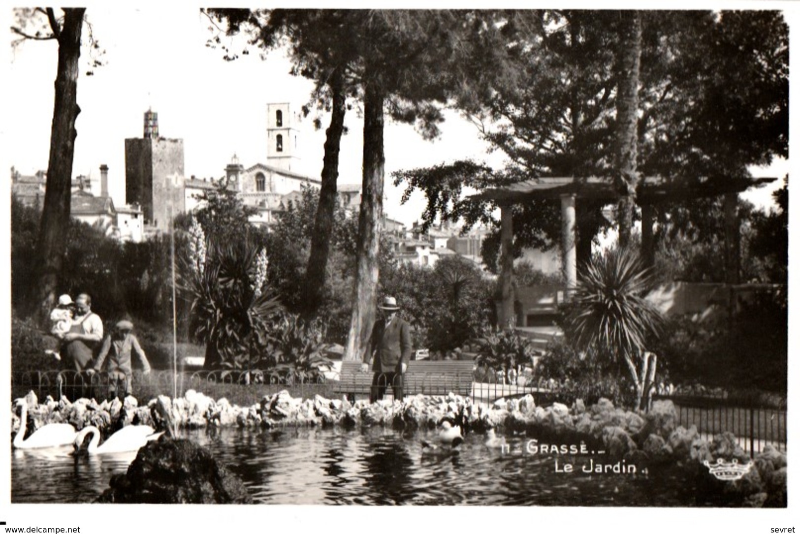 GRASSE  - Le Jardin. CPSM  9x14 - Grasse