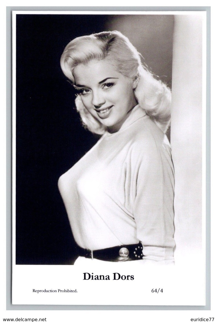 DIANA DORS - Film Star Pin Up PHOTO POSTCARD - 64-4 Swiftsure Postcard - Artistas