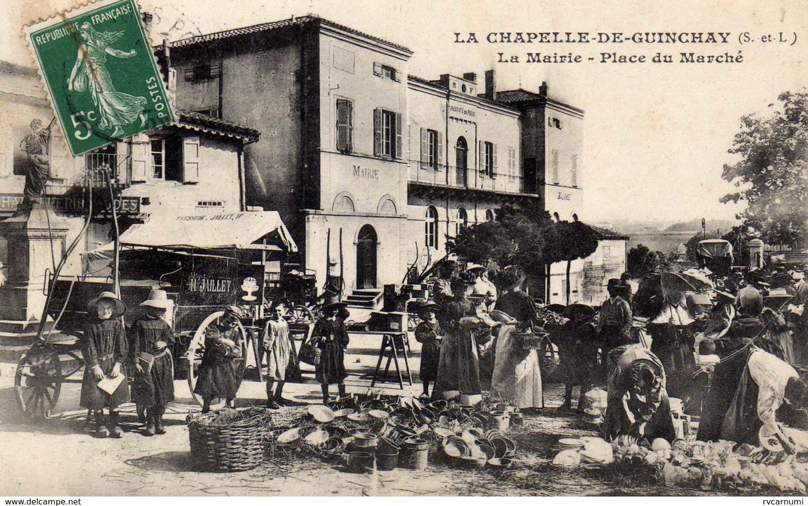 La Chapelle De Guinchay: La Mairie, Place Du Marché. - Autres & Non Classés