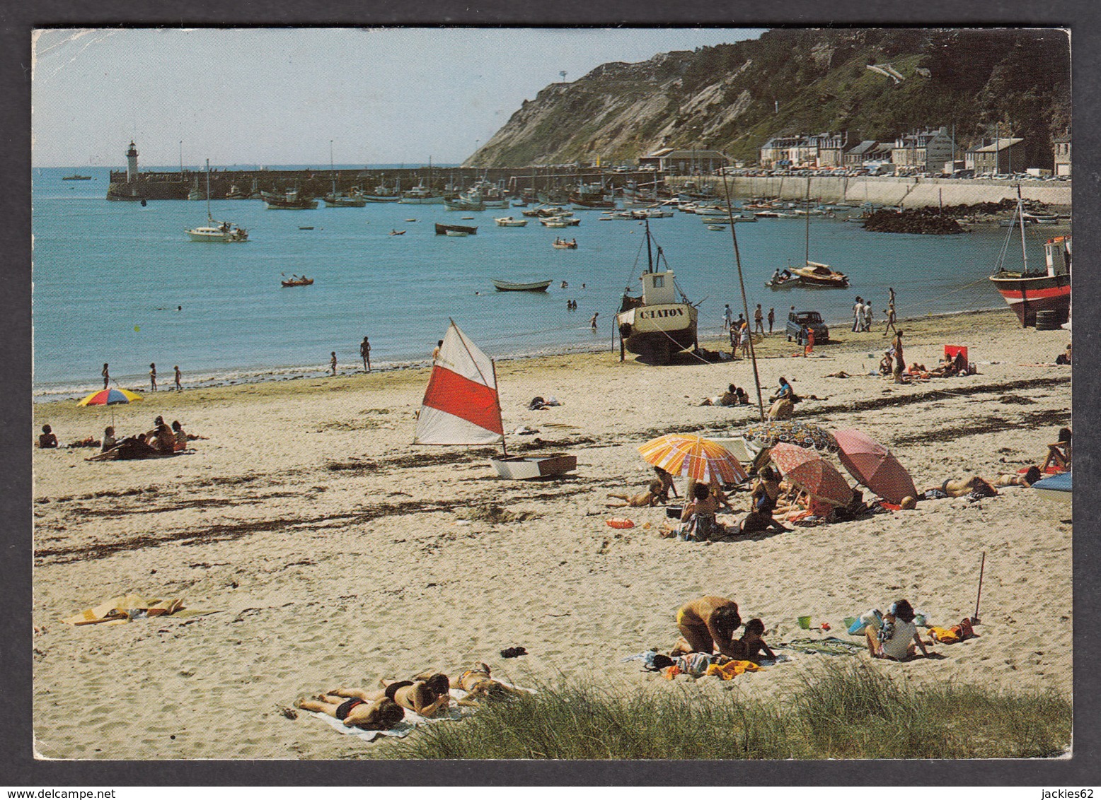 70489/ ERQUY, Les Falaises Du Cap D'Erquy, La Plage, La Port Et Le Môle - Erquy