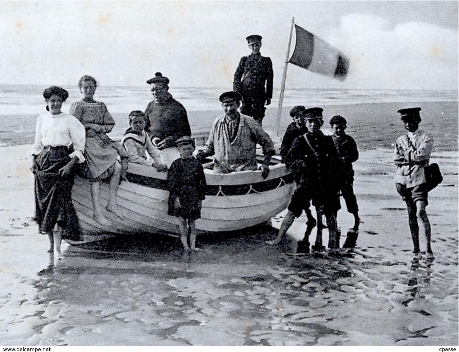 CPA 62 HARDELOT-PLAGE - "L'Atterrissage" - Retour De Promenade En Mer * Scène De Plage - Andere & Zonder Classificatie