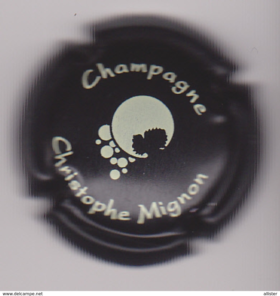 Capsule Champagne MIGNON Christophe ( 24g , Noir Et Blanc ) {S03-19} - Autres & Non Classés