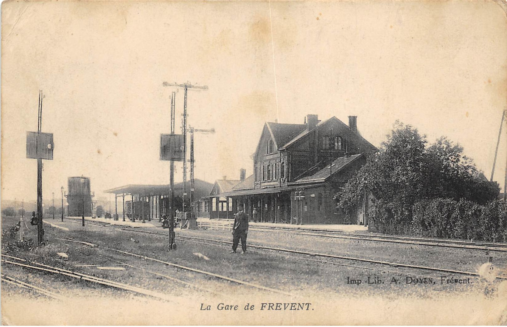 62 LA GARE DE FREVENT - Gares - Sans Trains