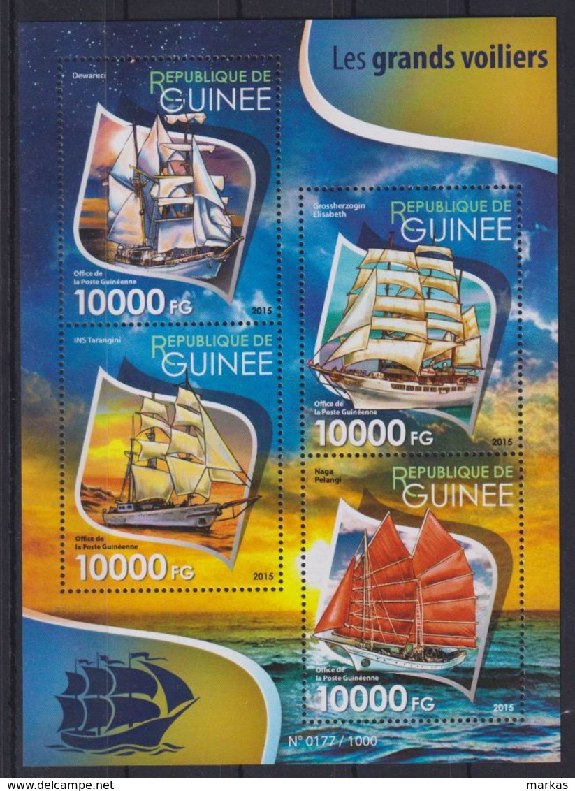 E90. Guinea - MNH - 2015 - Transport - Ships - Autres & Non Classés