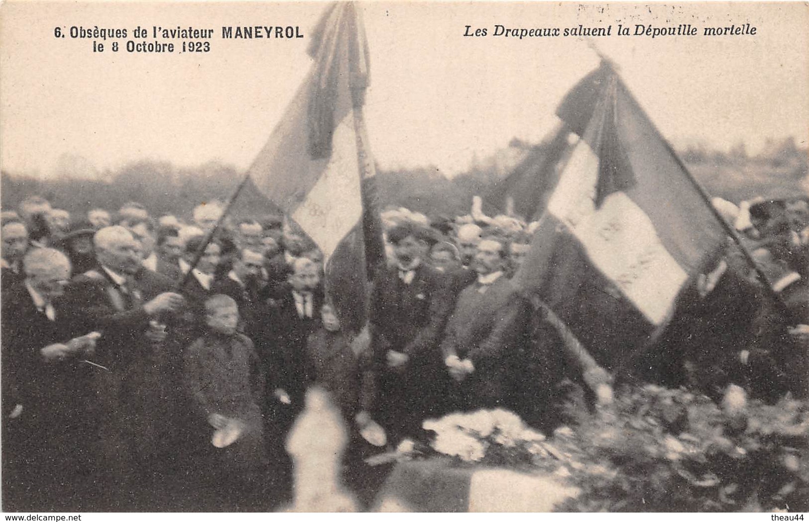 FROSSAY - Obsèque De L'Aviateur MANEYROL En 1923 - Les Drapeaux Saluent La Dépouille Mortelle - Aviation , Avion - Frossay