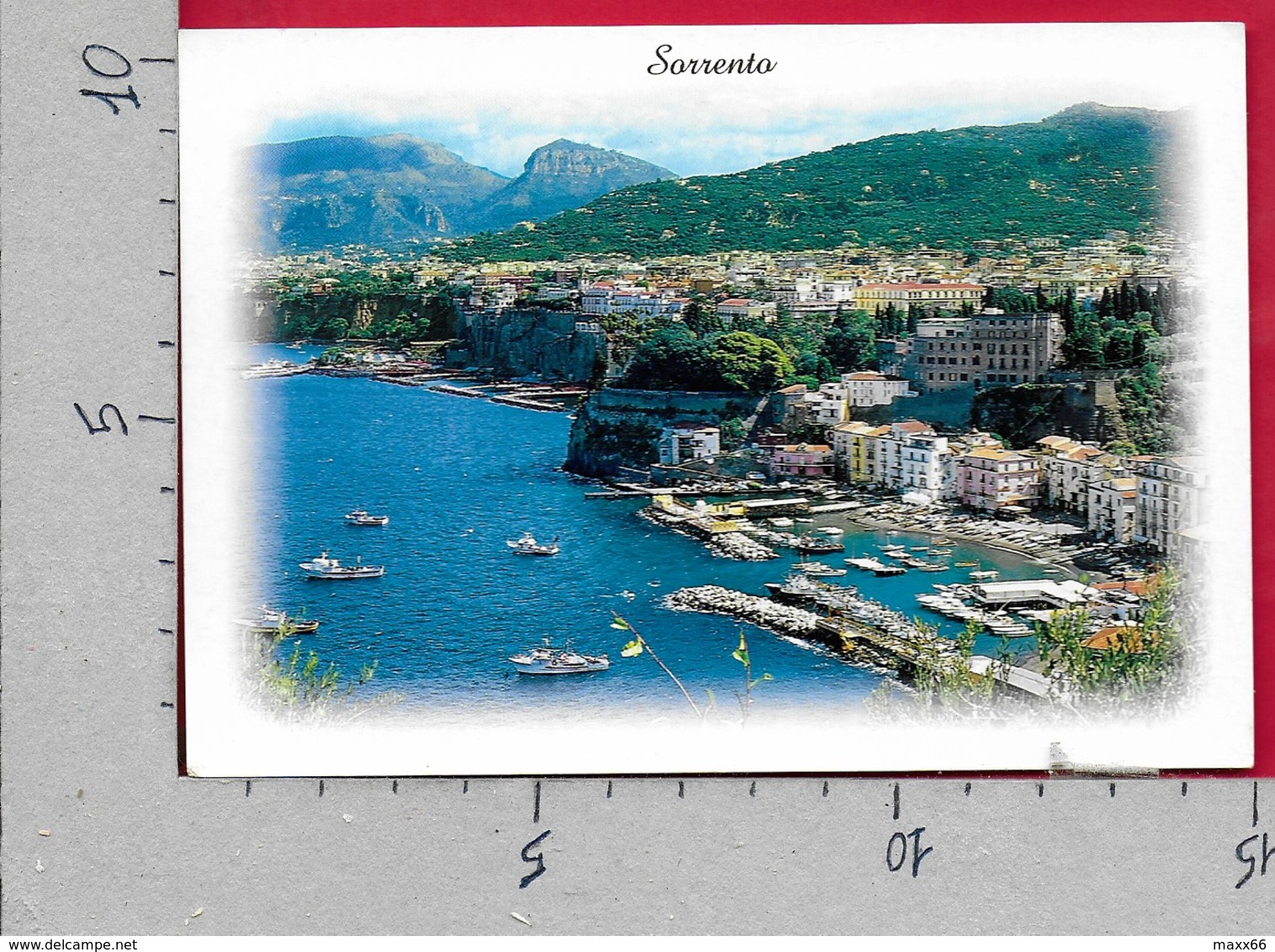 CARTOLINA VG ITALIA - SORRENTO (NA) - Panorama - Marina Grande - 10 X 15 - ANN. 2002 - Napoli