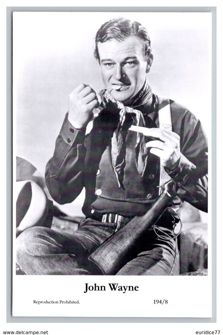 JOHN WAYNE - Film Star PHOTO POSTCARD - 194-8 Swiftsure Postcard - Artistas