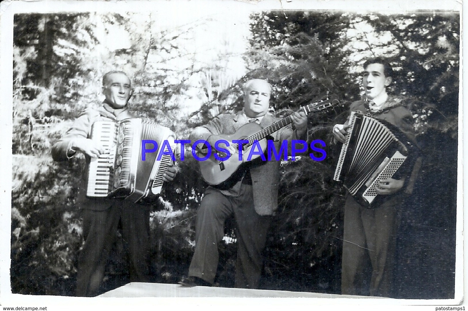 106354 ARGENTINA COSTUMES MAN'S WITH ACORDEON & GUITAR MUSIC CUT  PHOTO NO POSTAL POSTCARD - Photographie