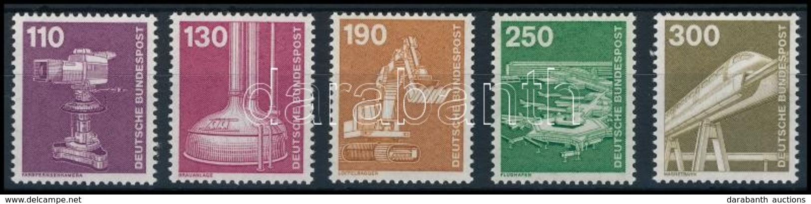 ** 1982 Forgalmi: Ipar és Technológia (III). Sor,
Definitive: Industry And Technology (III). Set
Mi 1134-1138 - Sonstige & Ohne Zuordnung