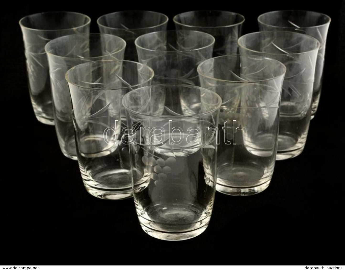 12 Db üveg Pohár, Csiszolt, Apró Csorbákkal, Karcolásokkal, M: 10 Cm és 12 Cm Közötti Méretben - Verre & Cristal